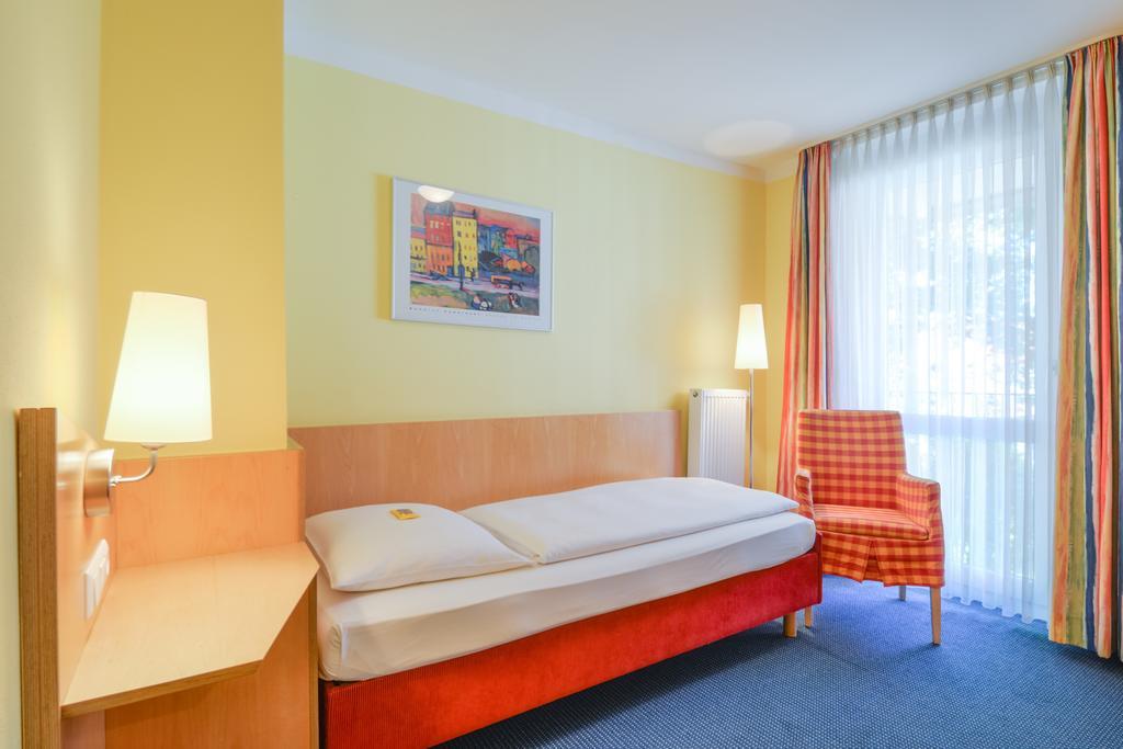 Hotel Beim Schrey Kirchheim bei Muenchen Bilik gambar